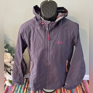 REI Waterproof Rain Shell Jacket Hike Hiking Camp Coat Outdoors Purple Large